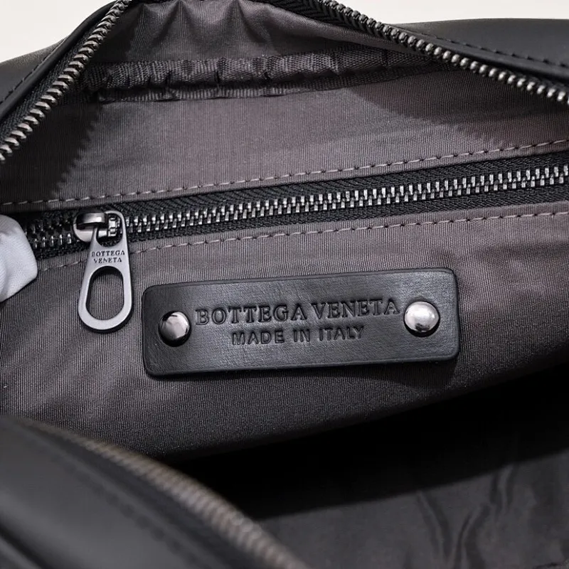 All categories 💚 Top version men’s bags 💚 BV 2024 new BV crossbody bag